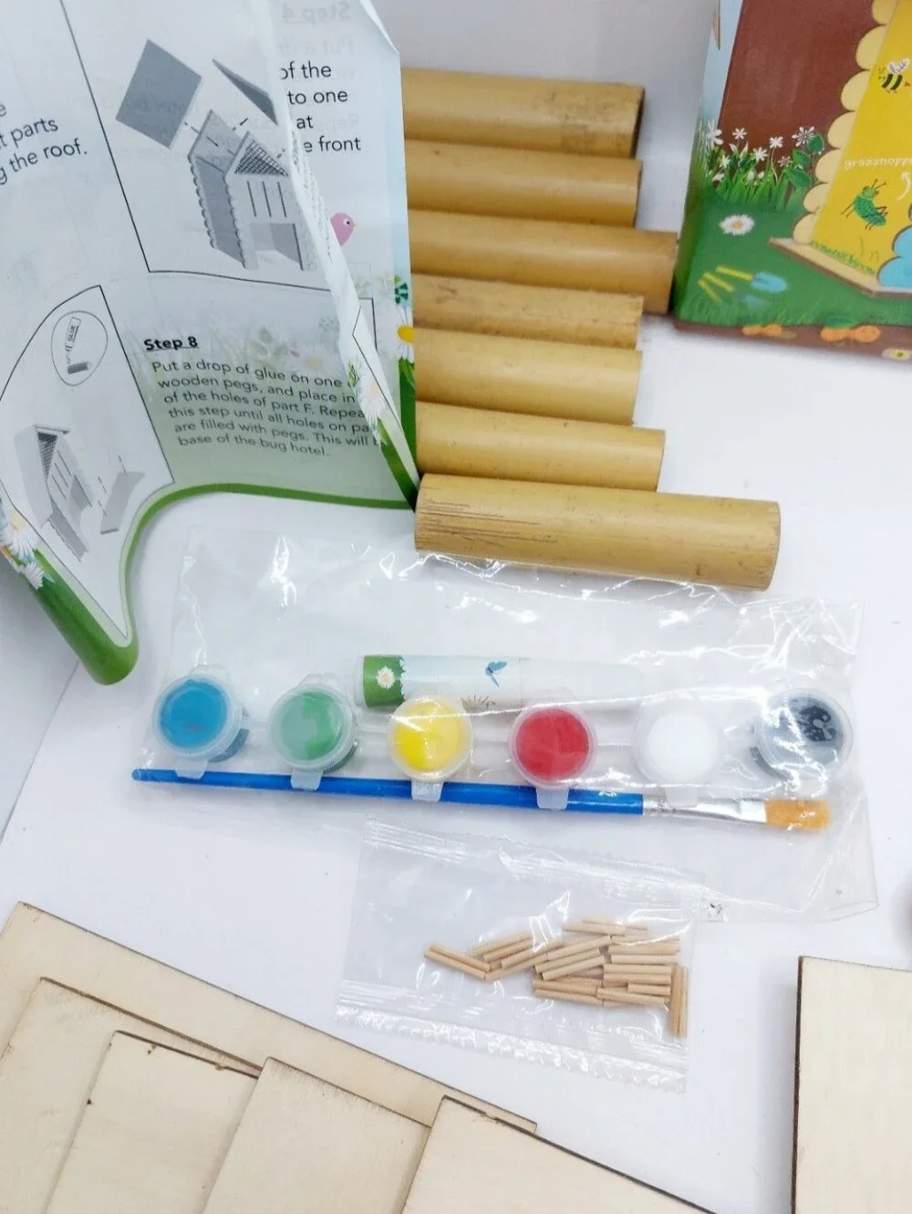Grafix Paint Your Own Garden Bug Hotel Wooden Craft Kit Kids DIY Open Box Comple